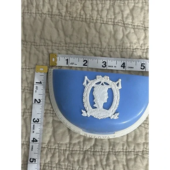 Bulova Resin Dolly Madison White And Blue Collection Box Box Only - Picture 13 of 13